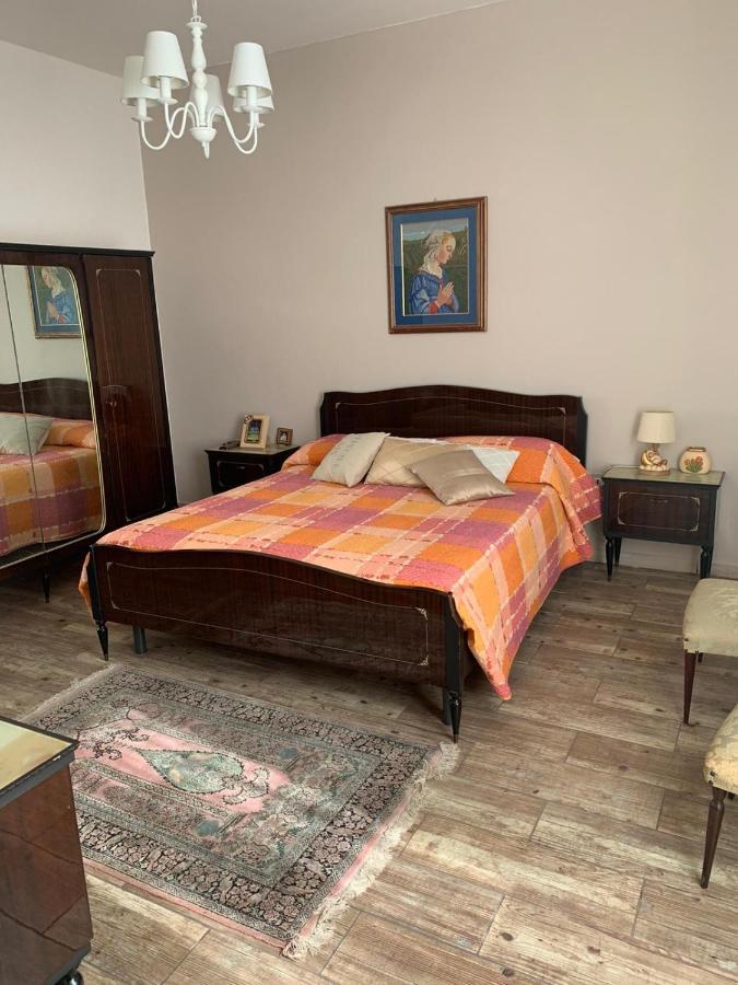 Apartament Casa Caterina In Centro Sindia Zewnętrze zdjęcie