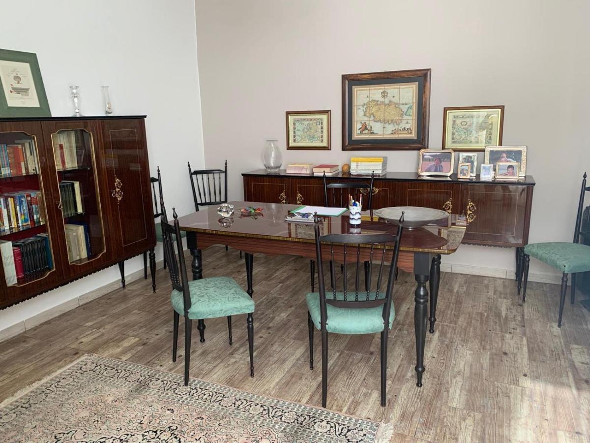 Apartament Casa Caterina In Centro Sindia Zewnętrze zdjęcie
