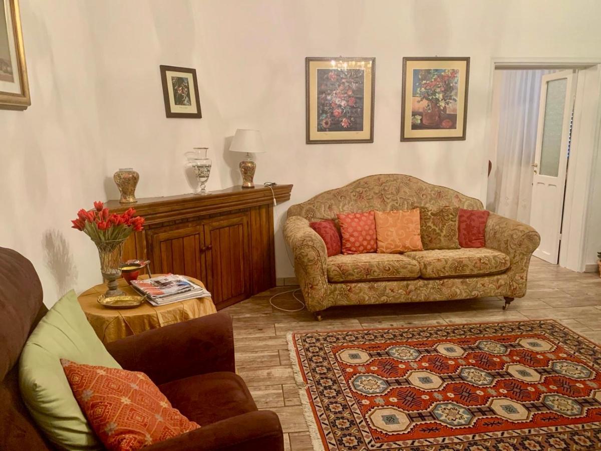 Apartament Casa Caterina In Centro Sindia Zewnętrze zdjęcie